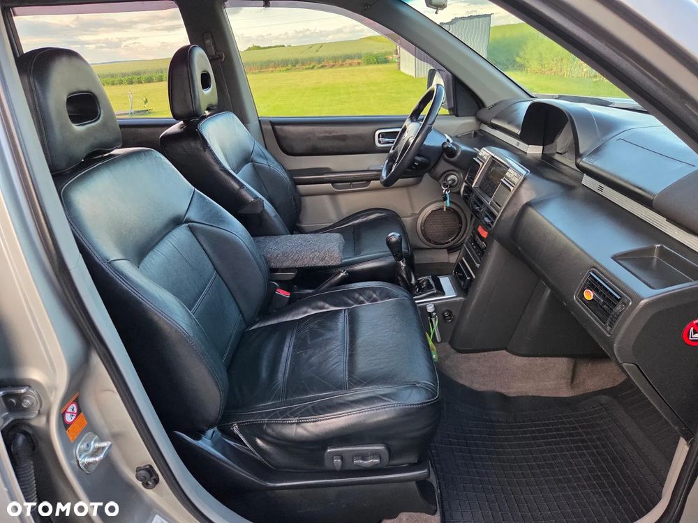 Nissan X-Trail 2.0 4x4 Comfort - 18