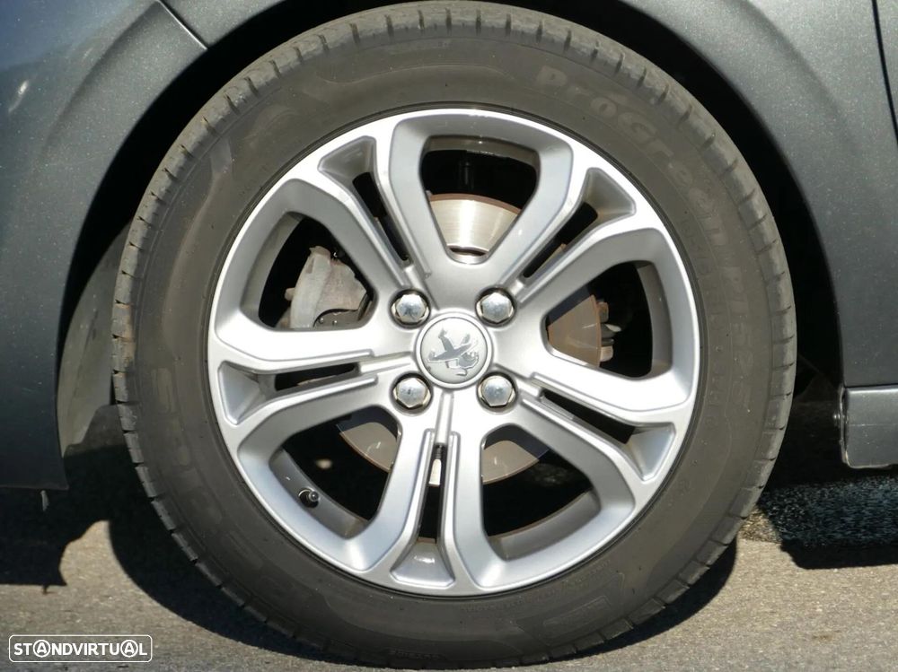 Peugeot 208 1.4 HDi Active - 8