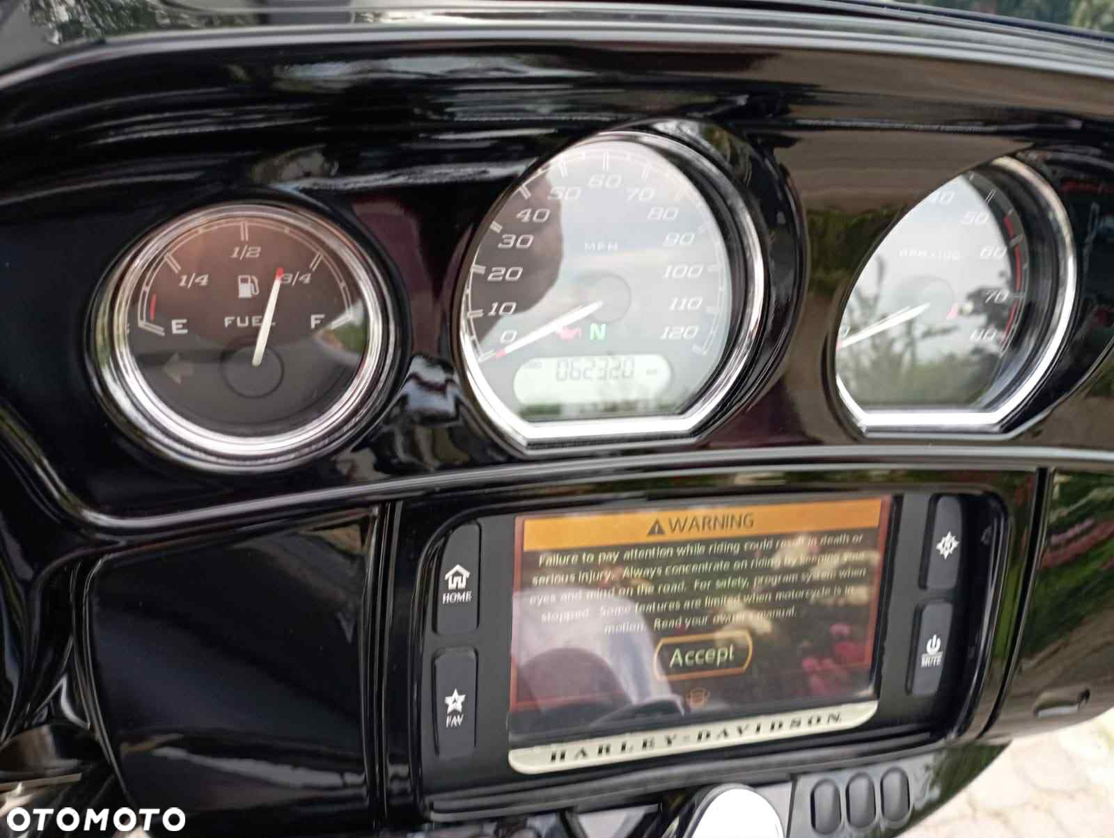 Harley-Davidson FLH Electra Glide - 3