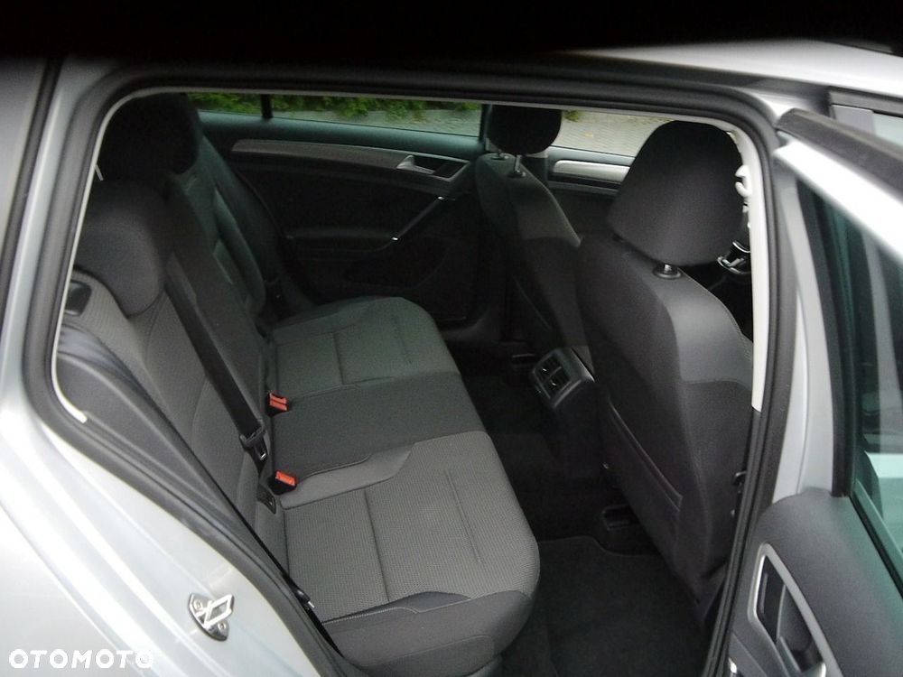 Volkswagen Golf 1.6 TDI BlueMotion Technology Comfortline - 27