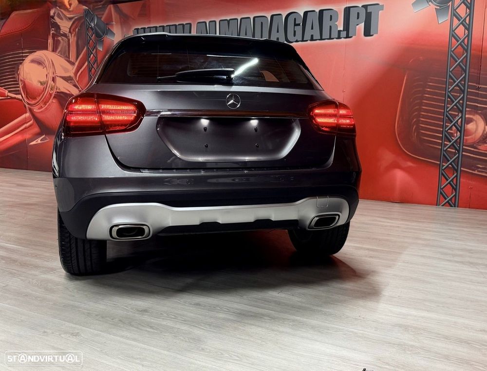 Mercedes-Benz GLA 180 Urban Aut. - 6