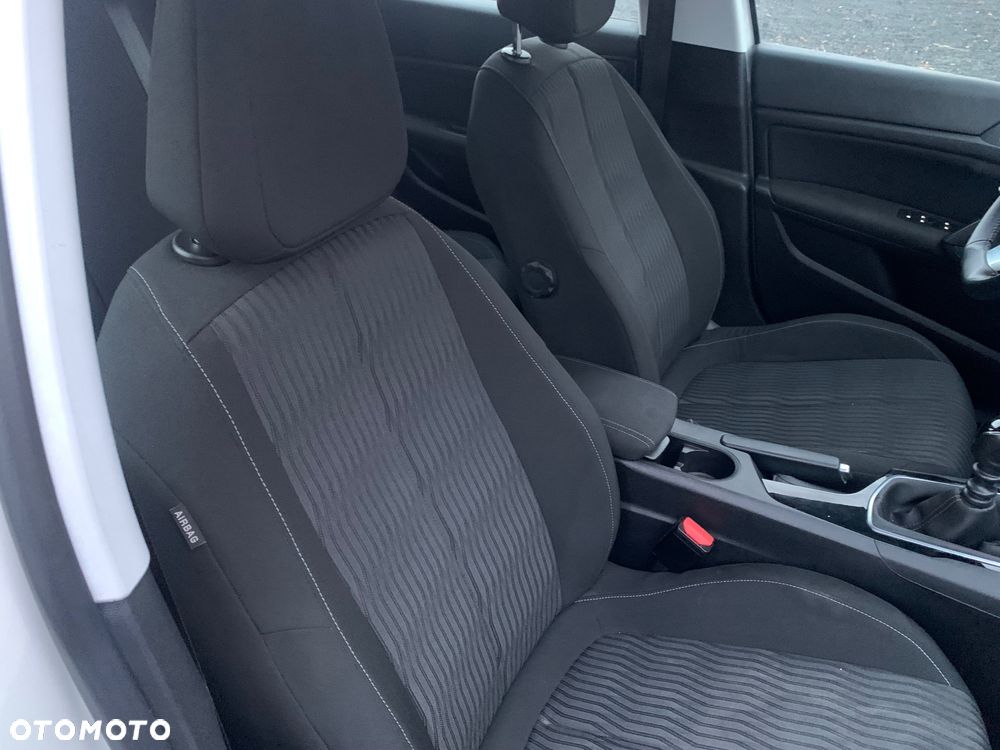 Peugeot 308 - 19