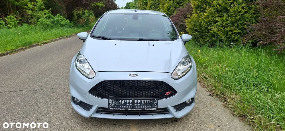 Ford Fiesta - 5