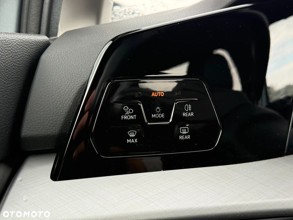 Volkswagen Golf 1.5 eTSI mHEV Life Plus DSG - 18