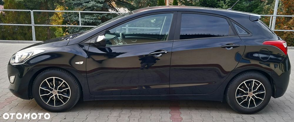 Hyundai i30 blue 1.6 GDI Style - 12