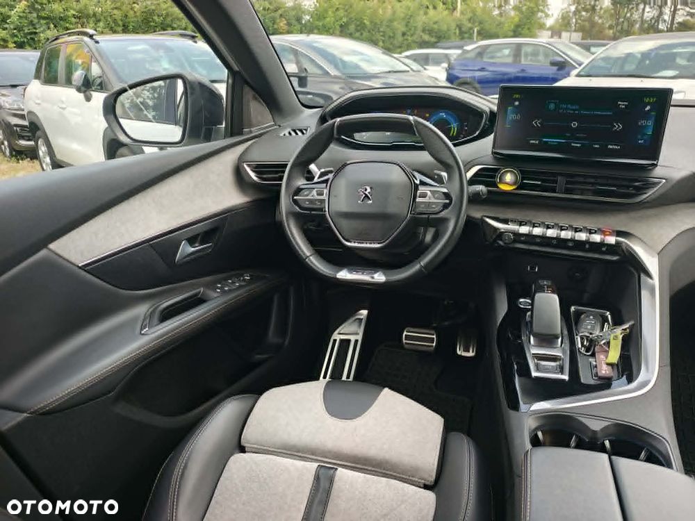 Peugeot 3008 - 18