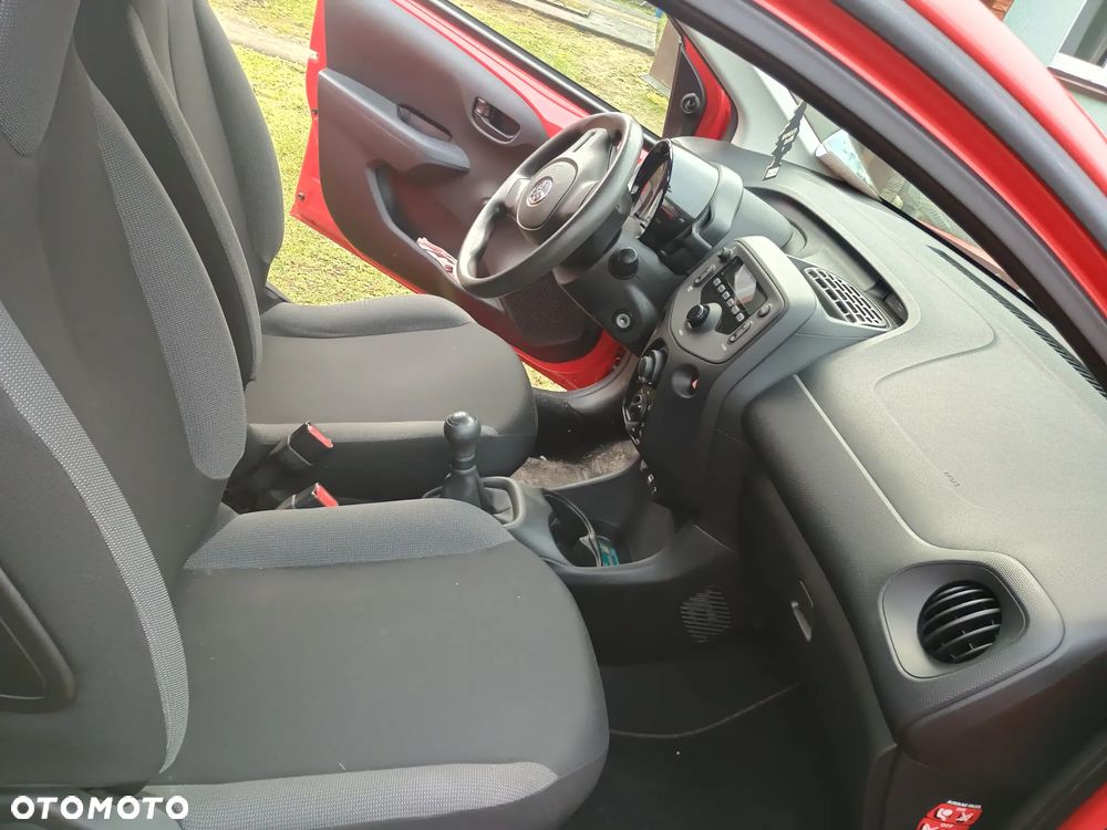 Toyota Aygo 1.0 VVT-i Sprint EU6 - 17