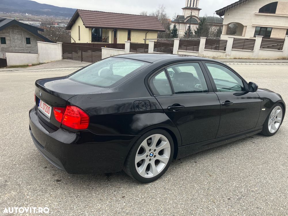 BMW Seria 3 318i - 22