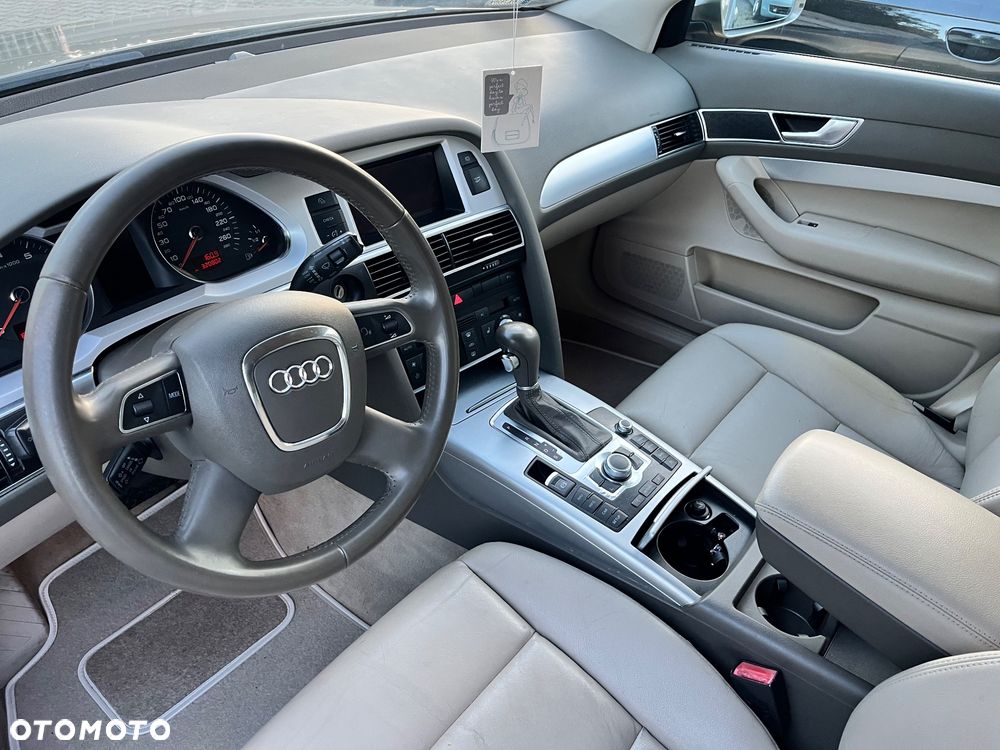 Audi A6 Avant - 30