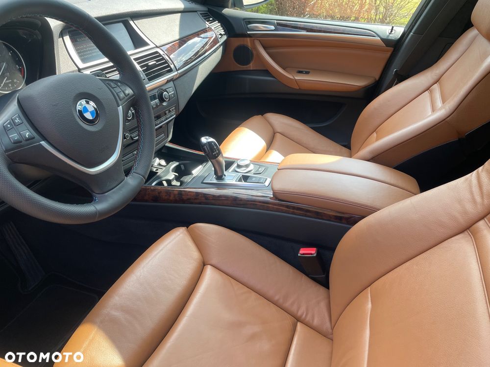 BMW X5 xDrive35d - 14