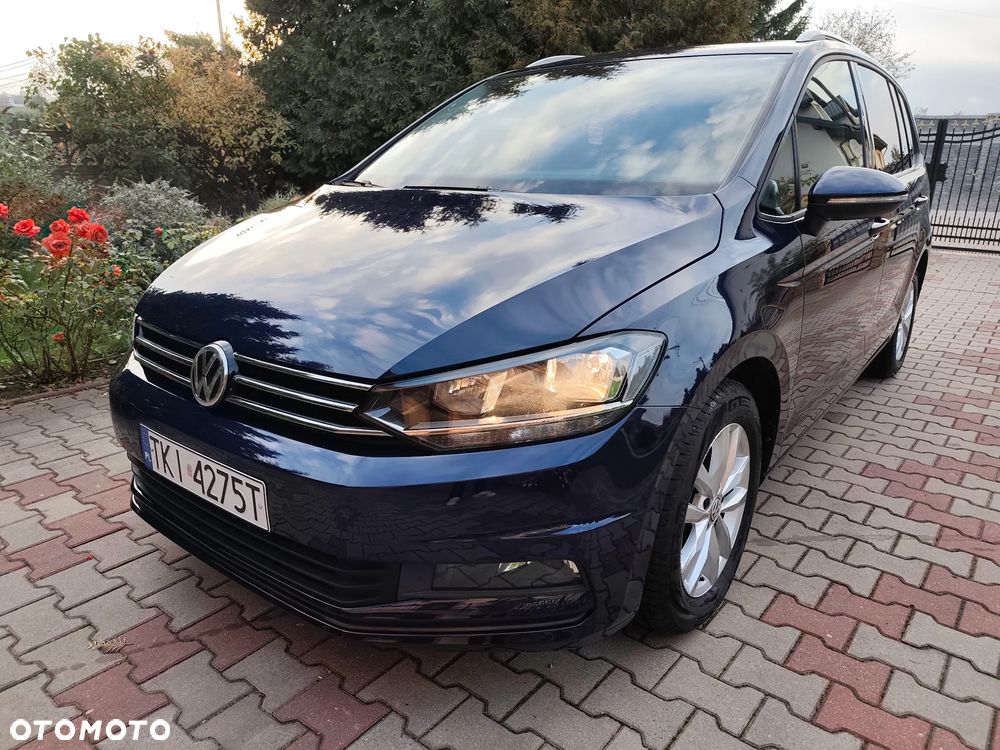 Volkswagen Touran ver-2-0-tdi-scr-bluemotion-technology-dsg-highline - 2