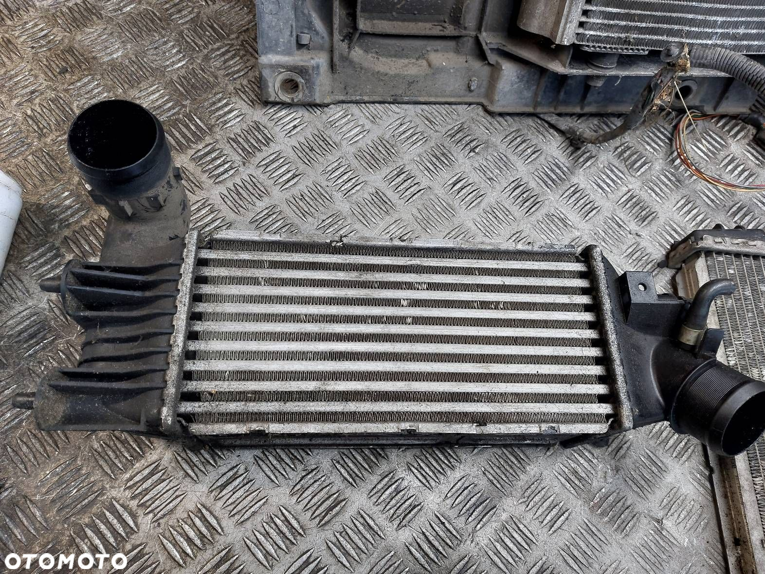 PAS PRZEDNI WZMOCNIENIE CZOŁOWE + CHŁODNICE PEUGEOT 607 I 2.2 HDI - 4