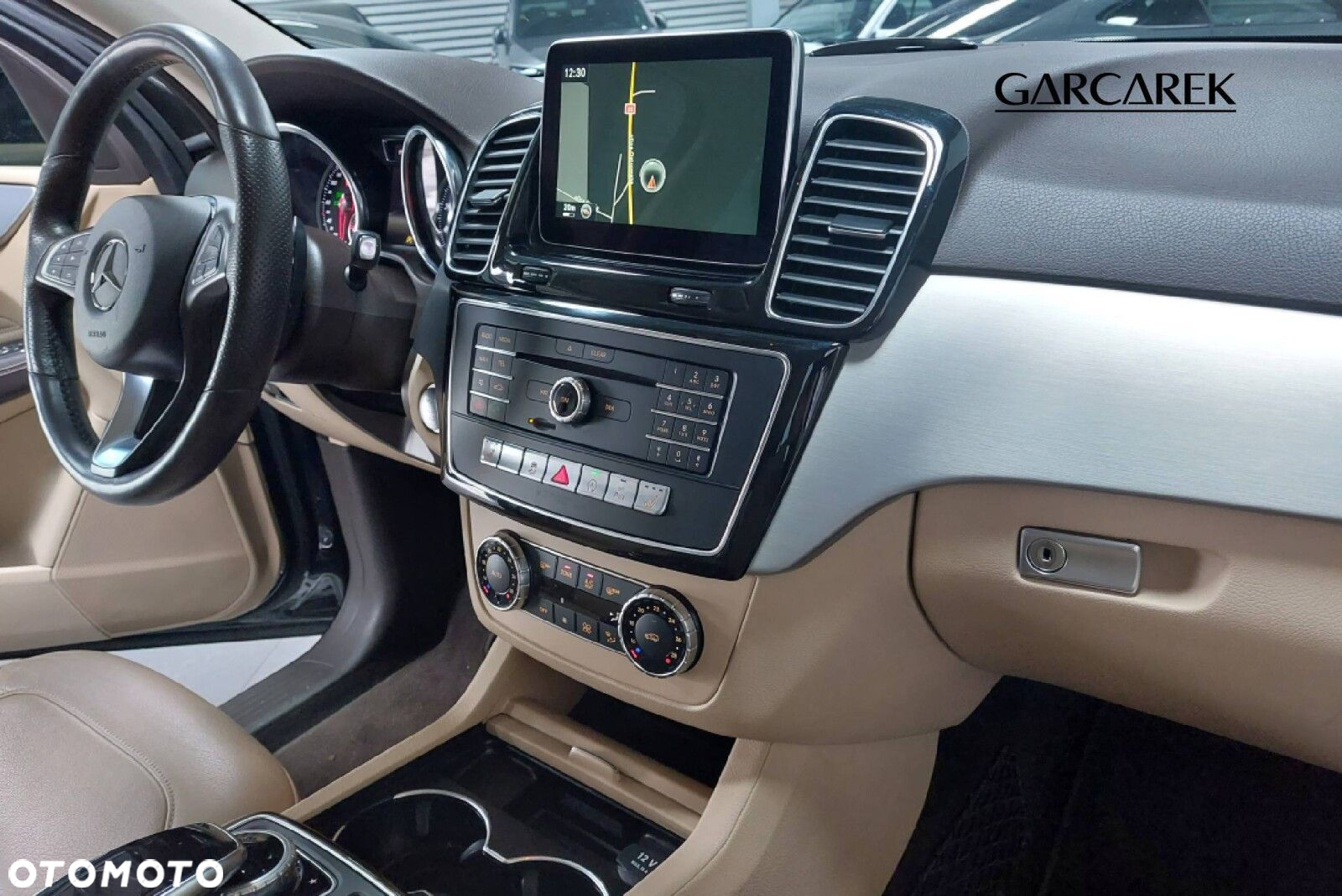 Mercedes-Benz GLE - 20