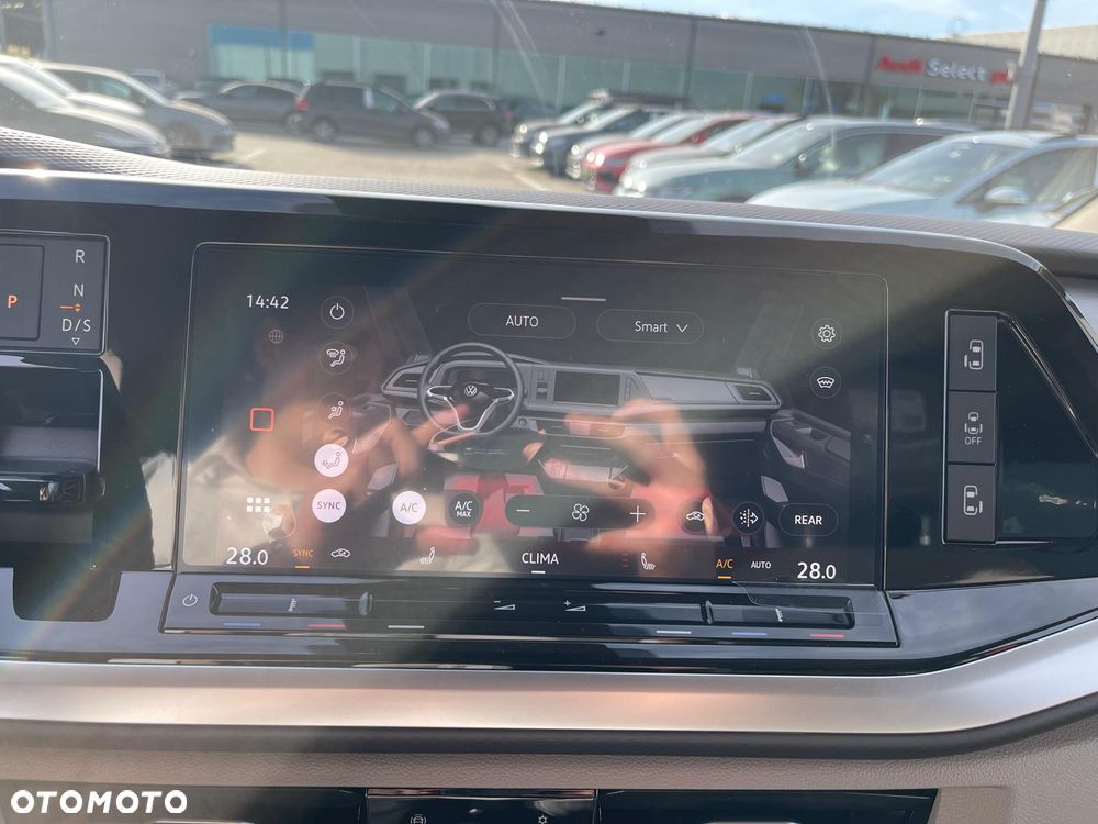 Volkswagen Multivan 2.0 TDI L2 Life DSG - 28