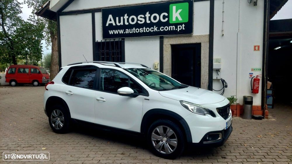 Peugeot 2008 1.2 PureTech Signature - 2