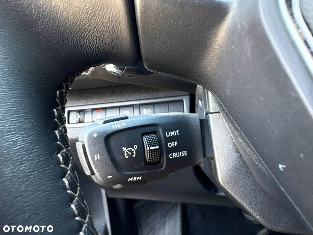 Peugeot 3008 - 20