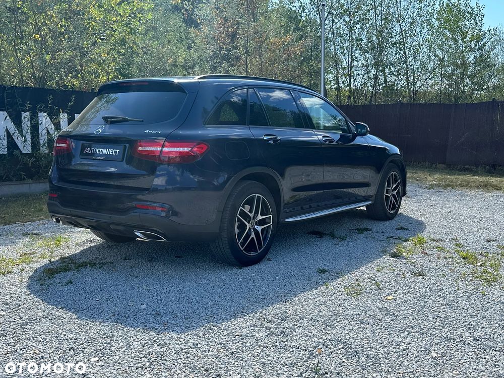 Mercedes-Benz GLC 250 4Matic 9G-TRONIC AMG Line - 5