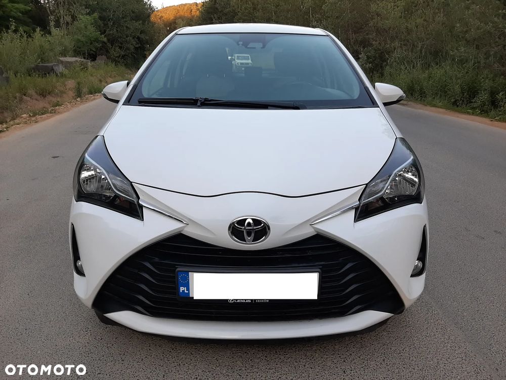 Toyota Yaris 1.5 Premium CVT - 2