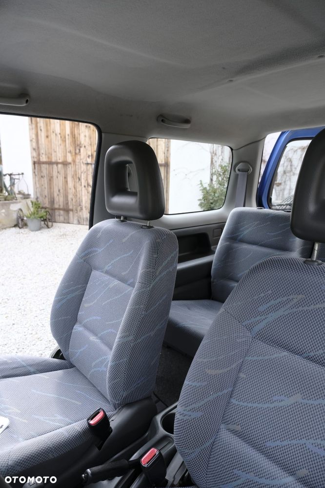 Suzuki Jimny 1.3 - 10