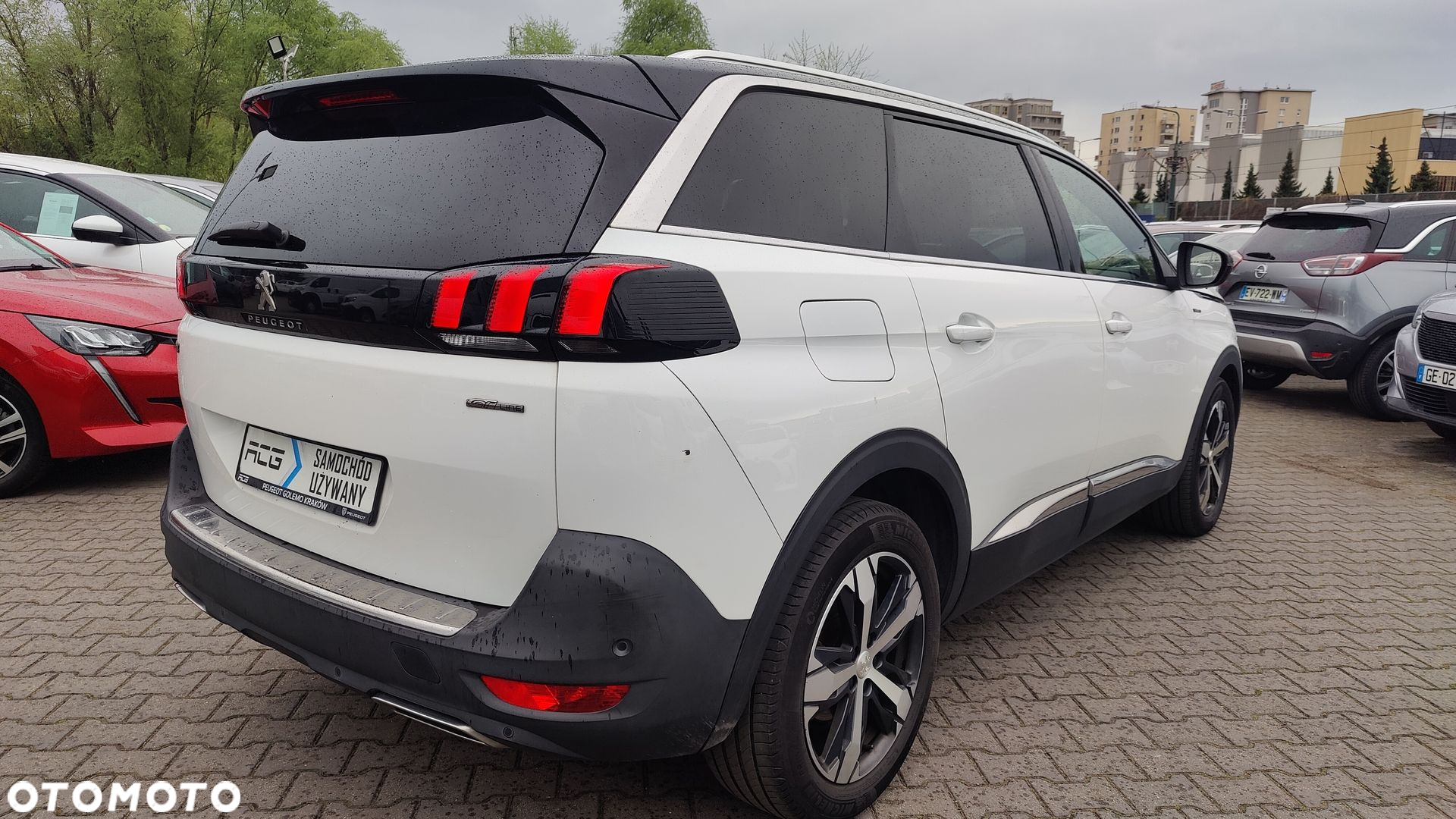 Peugeot 5008 - 3