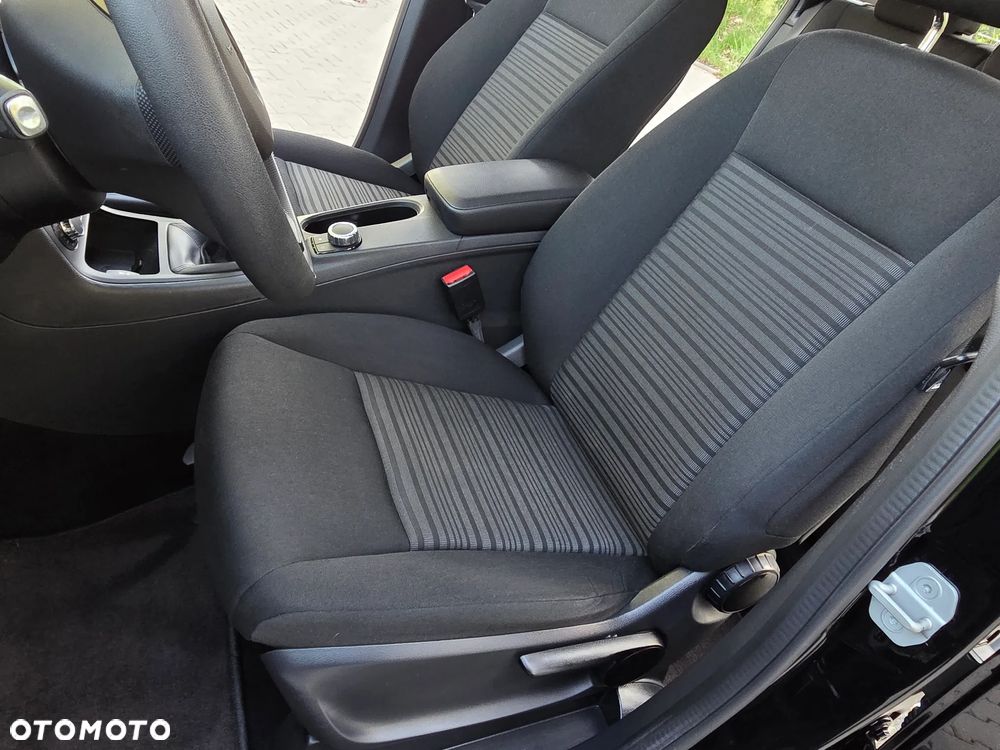 Mercedes-Benz Klasa B 180 d BlueEFFICIENCY Edition - 28