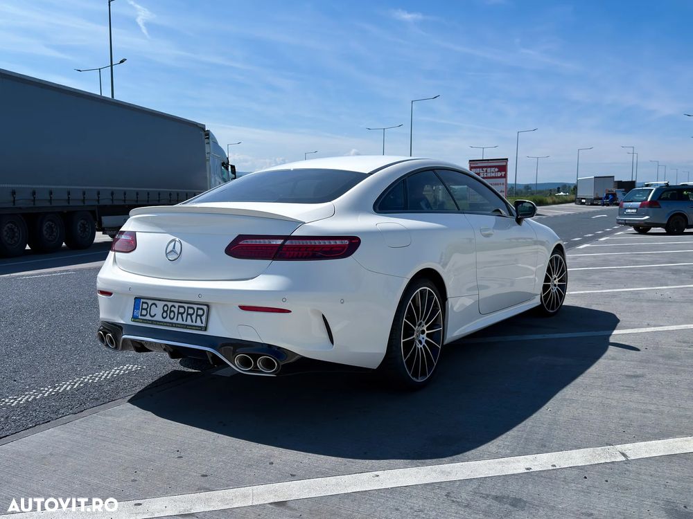 Mercedes-Benz E - 5
