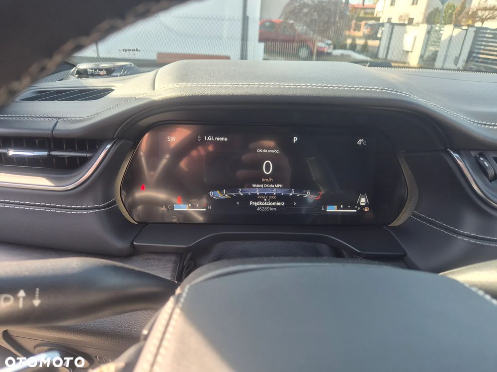 Jeep Grand Cherokee - 14