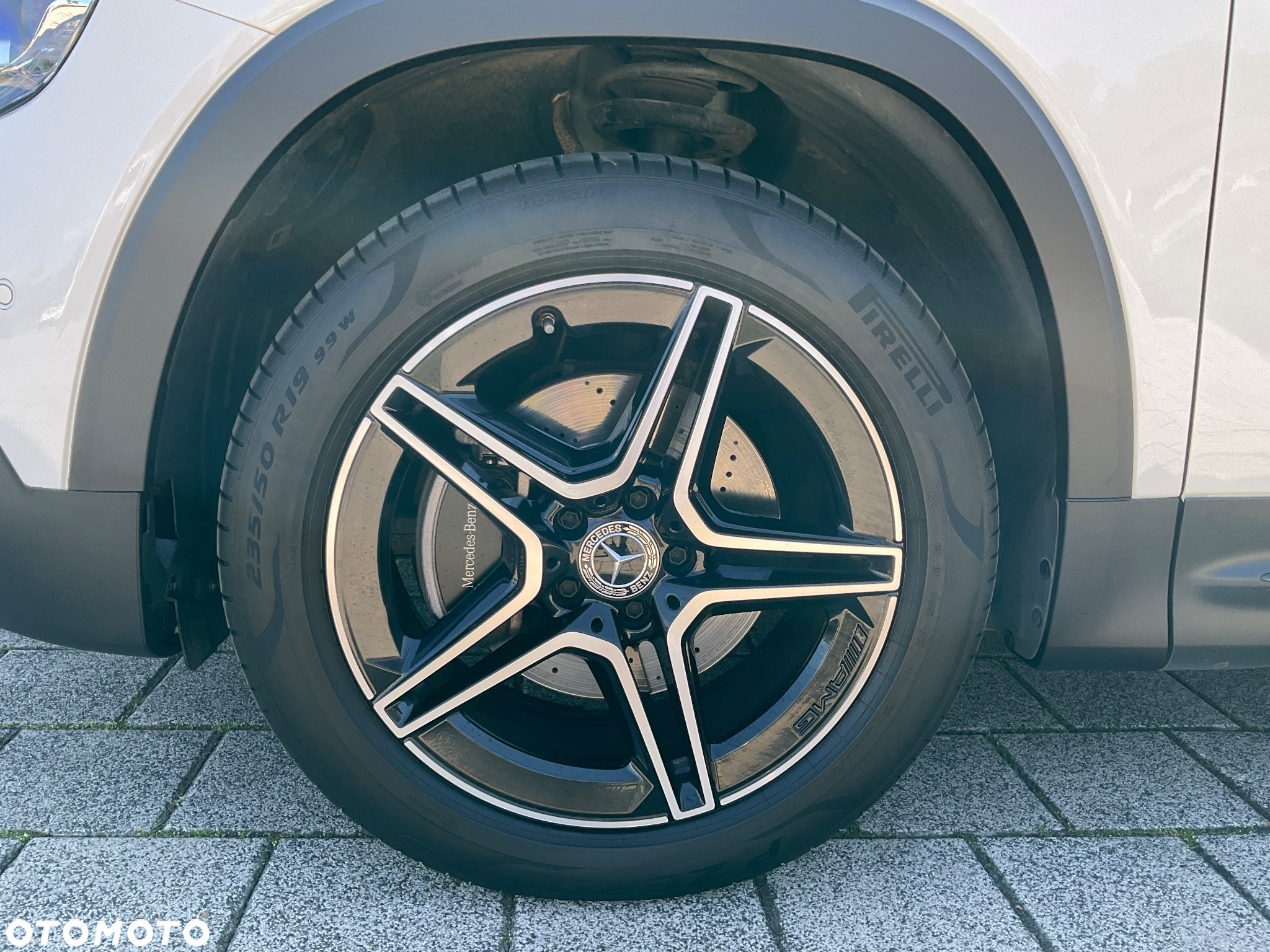 Mercedes-Benz GLB 200 AMG Line 7G-DCT - 15