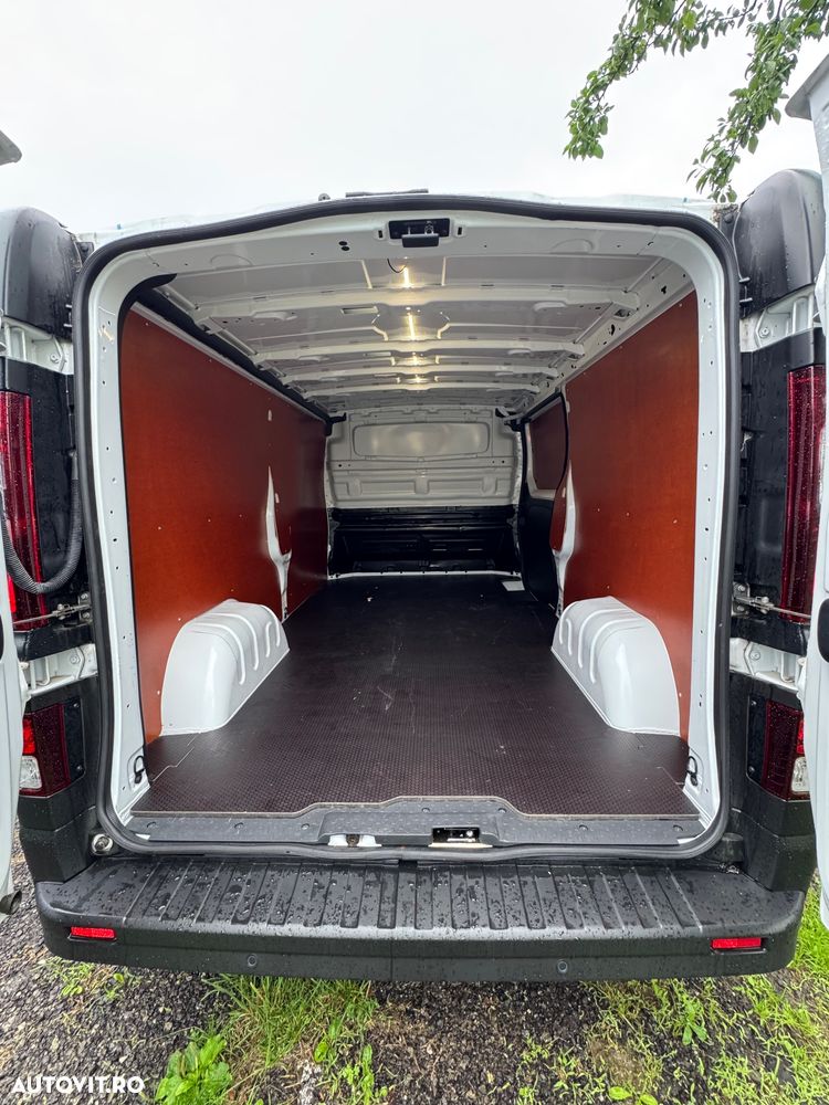 Renault Trafic - 9