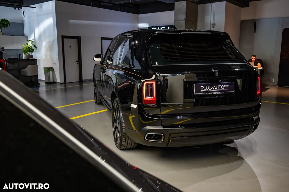 Rolls-Royce Cullinan - 12