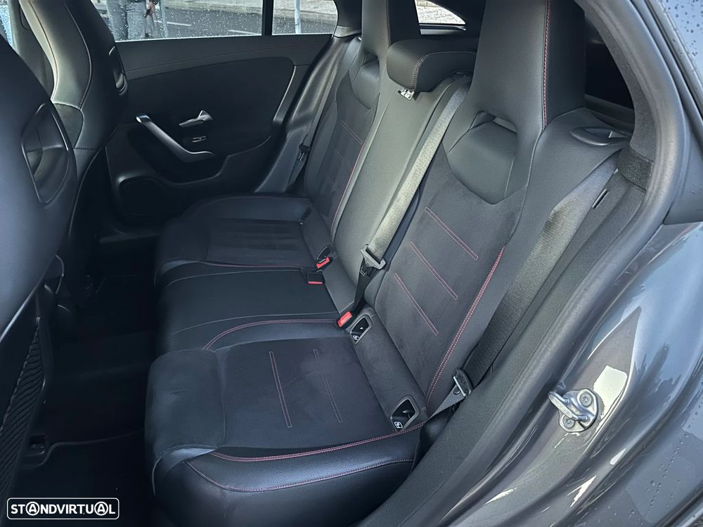 Mercedes-Benz CLA 180 d Shooting Brake AMG Line Aut. - 11