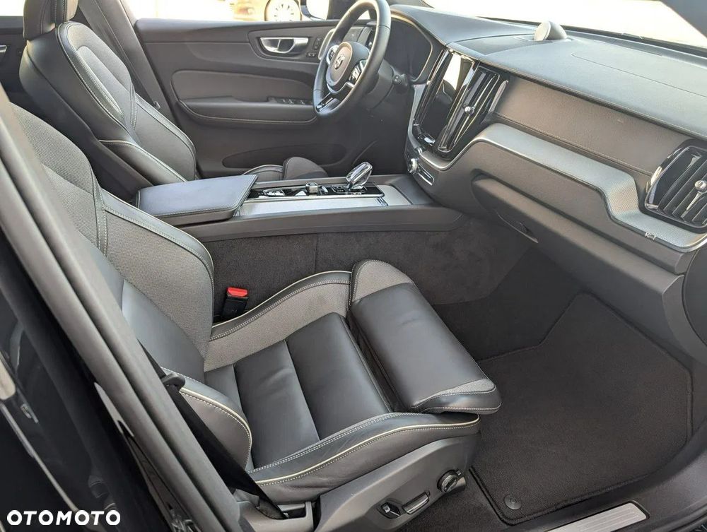 Volvo XC 60 B5 B AWD Geartronic Inscription - 3