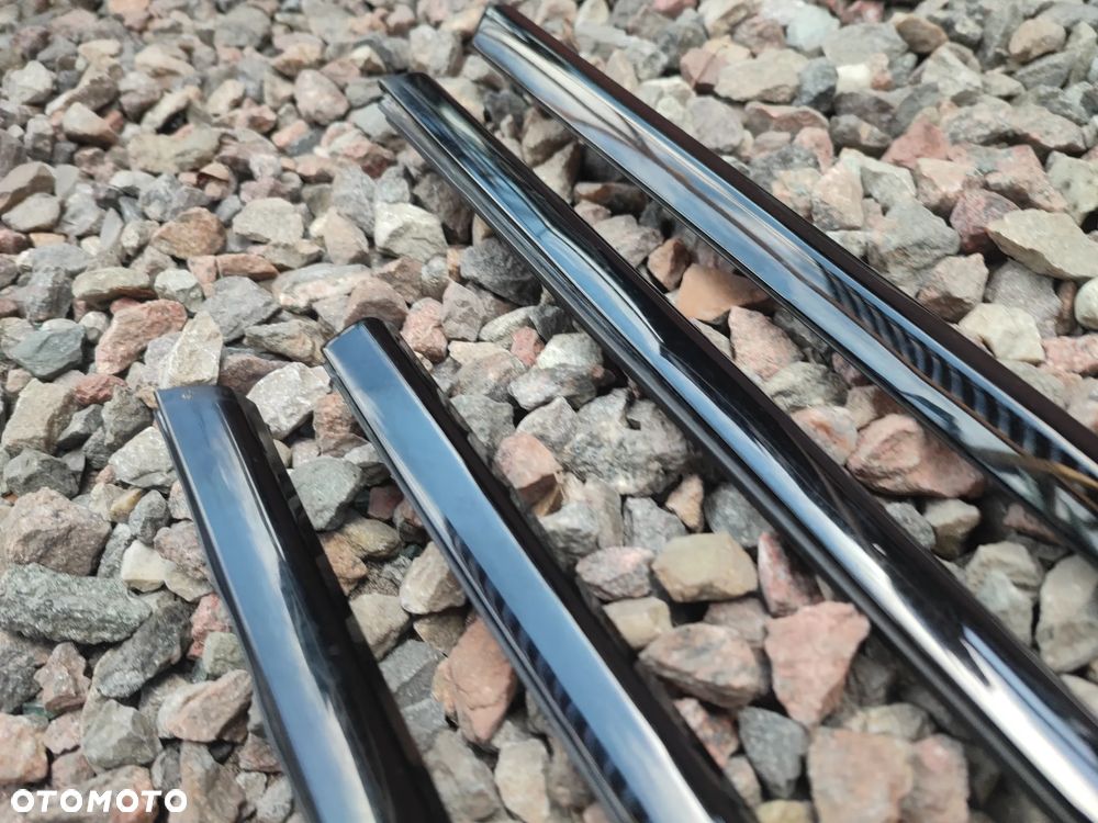 BMW E46 SEDAN ORYGINALNY KOMPLETNY KOMPLET LISTEW OZDOBNYCH SCHADOW-LINE / CZARNY WYSOKI POŁYSK / GLANZSCHWARZ M-PAKIET W DOBRYM STANIE O NR. 51 13 2 695 281 / 51 13 2 695 282 / 51 34 2 695 290 / 51 34 2 695 289 / 51 33 2 695 284 OEM W DOBRYM STANIE - 32