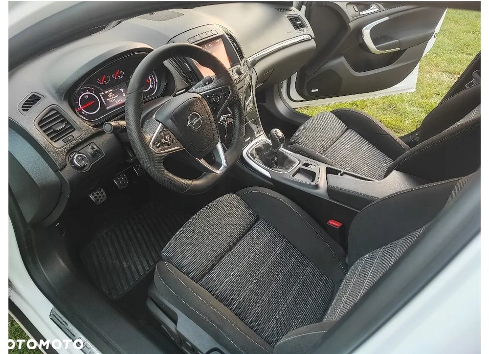 Opel Insignia 2.0 CDTI Cosmo S&S - 9