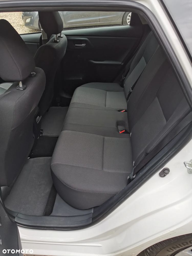 Toyota Auris 1.4 D-4D Dynamic - 13