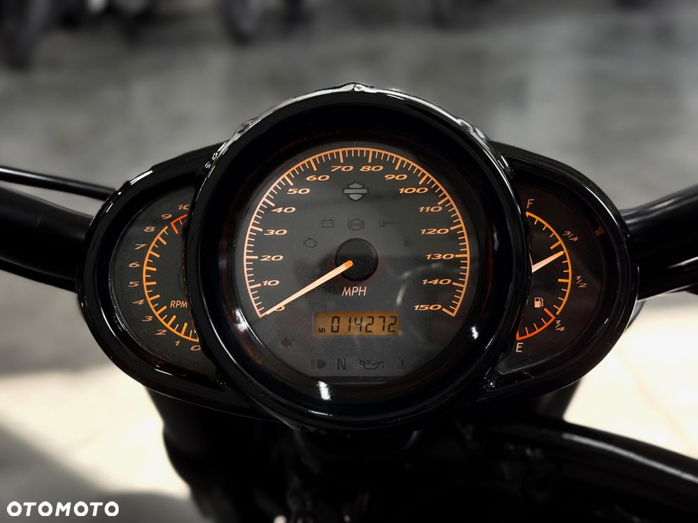 Harley-Davidson V-Rod Night Rod - 34