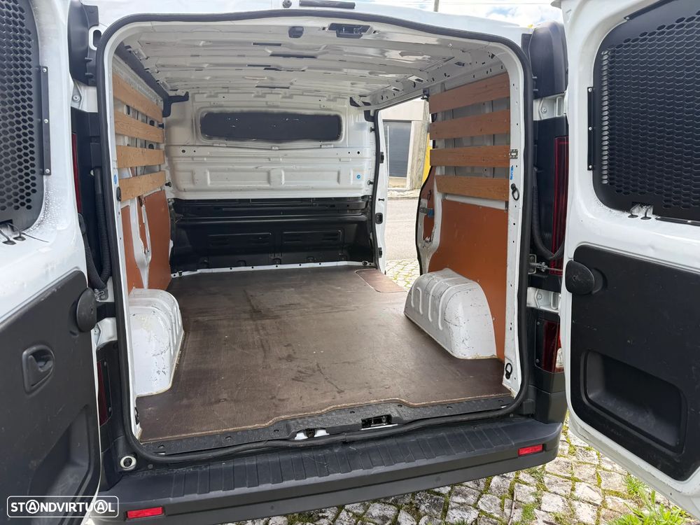 Renault Trafic - 10