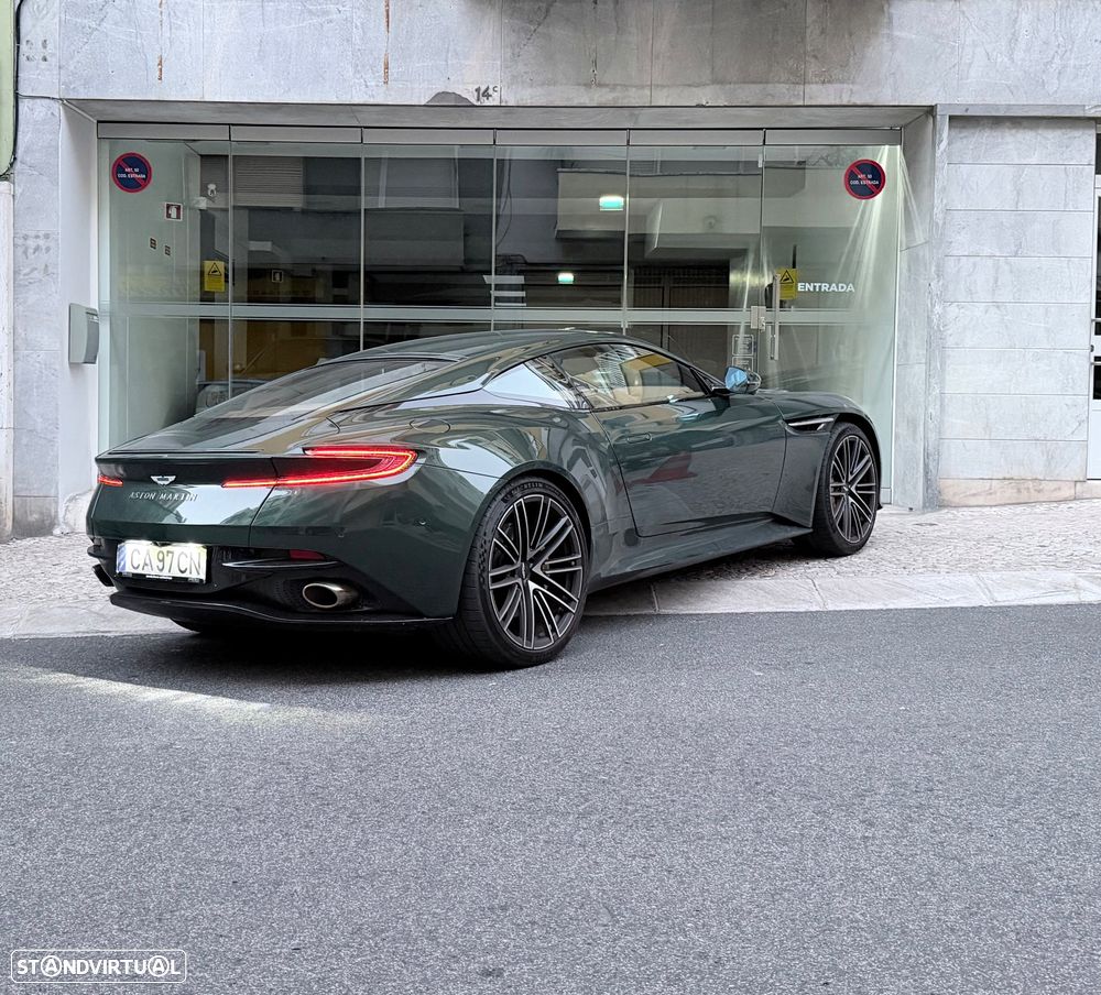 Aston Martin DB12 Coupé V8 - 4