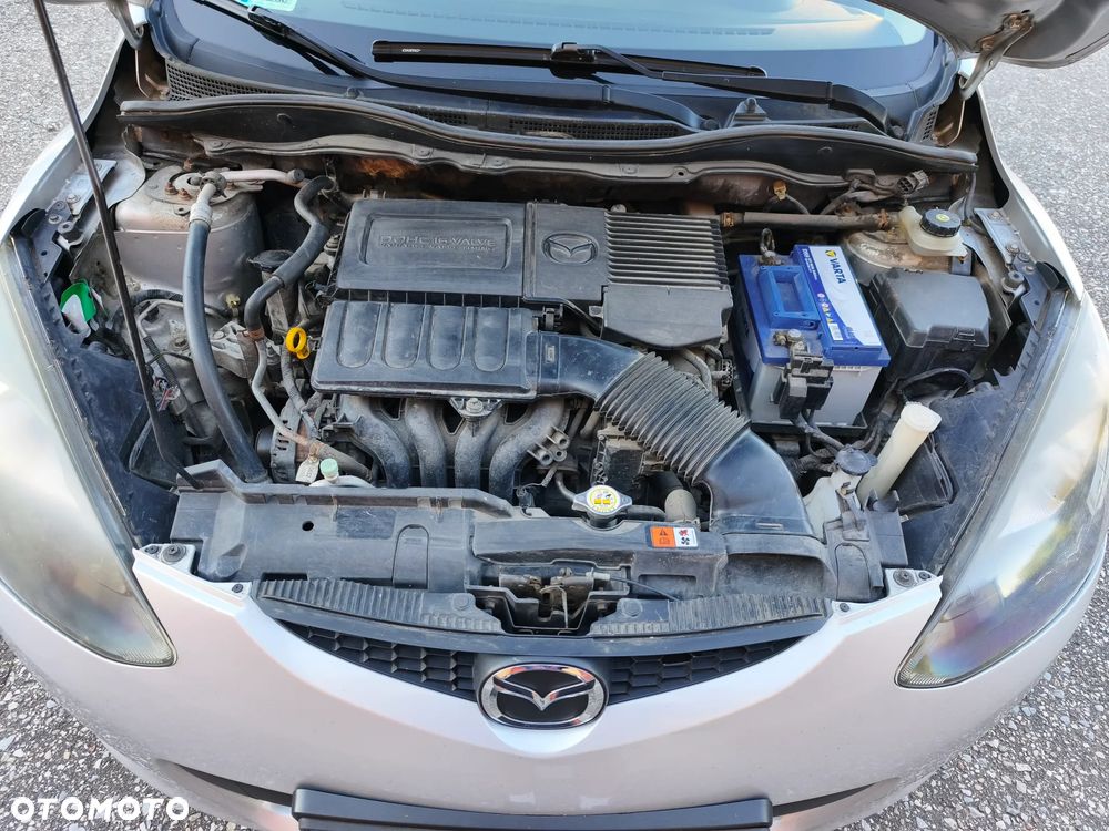 Mazda 2 - 7