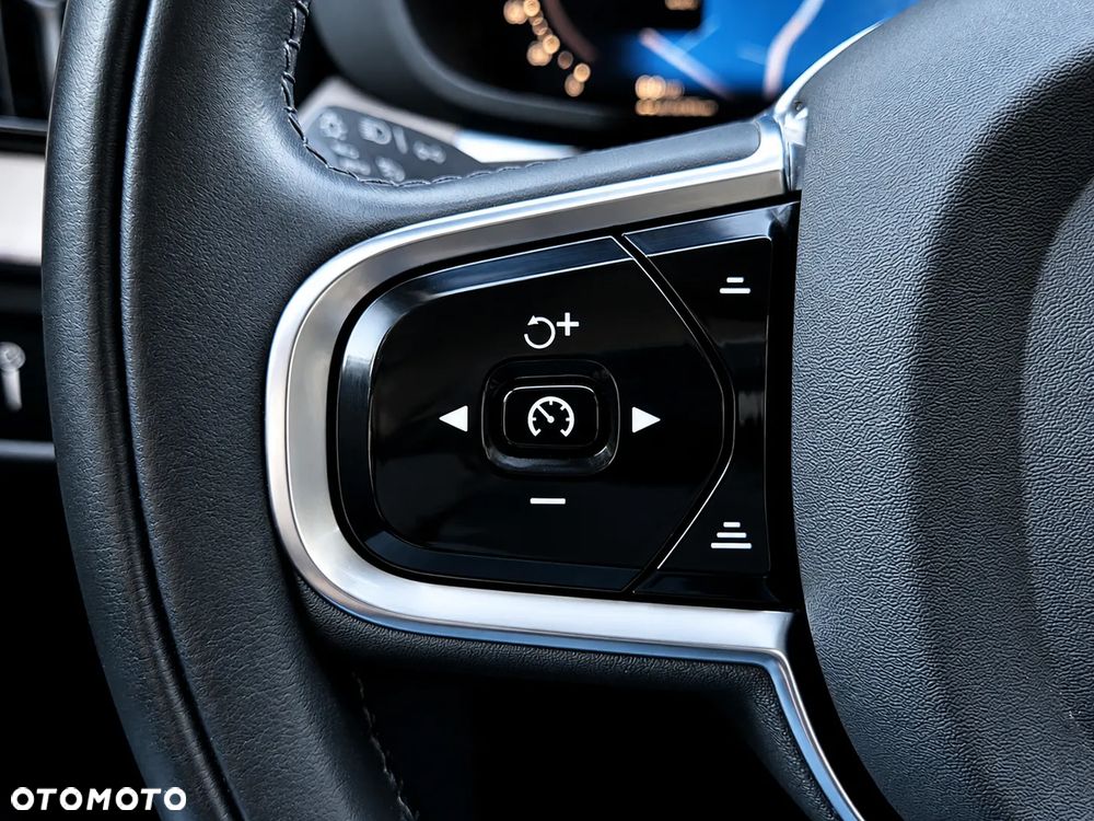 Volvo XC 60 B4 B Inscription - 27