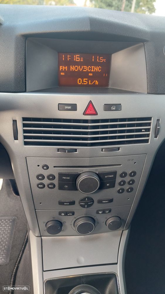 Opel Astra Coupe - 16