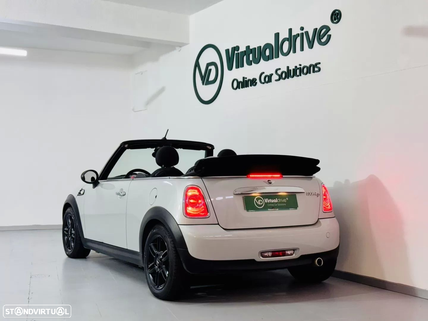 MINI Cabrio Cooper D - 18