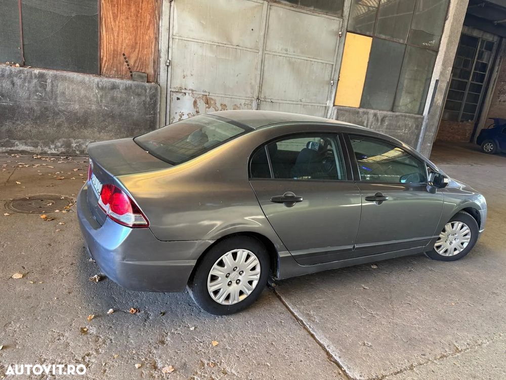 Honda Civic 1.8i Sport - 3