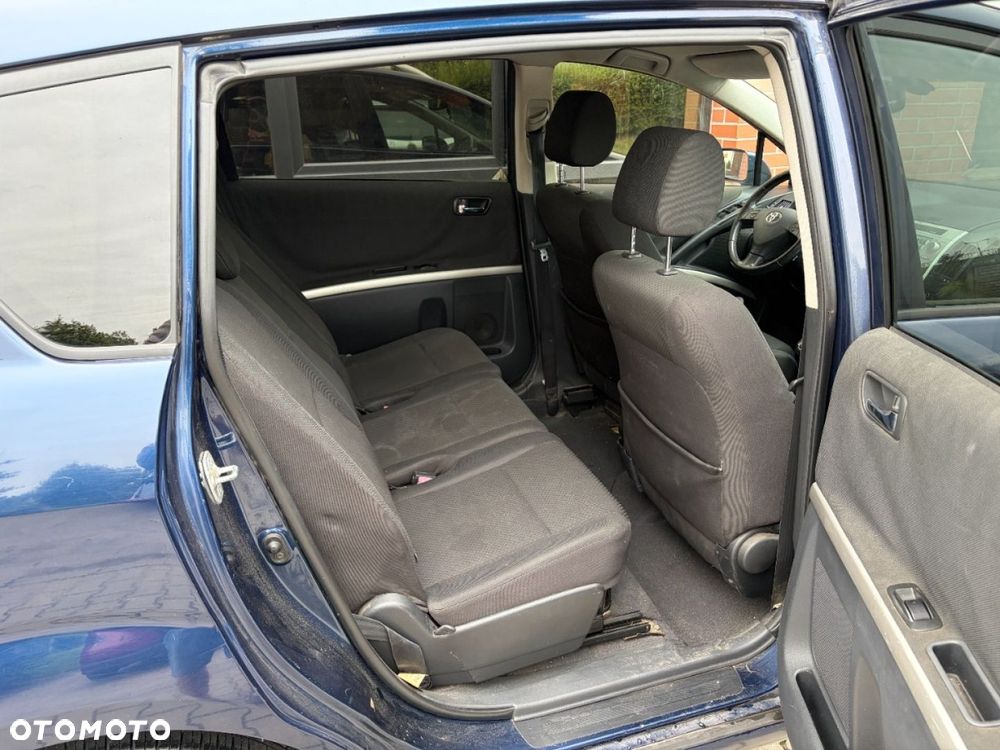 Toyota Corolla Verso 2.2 D-4D Executive - 13