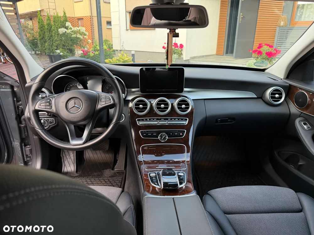 Mercedes-Benz Klasa C 200 9G-TRONIC - 16