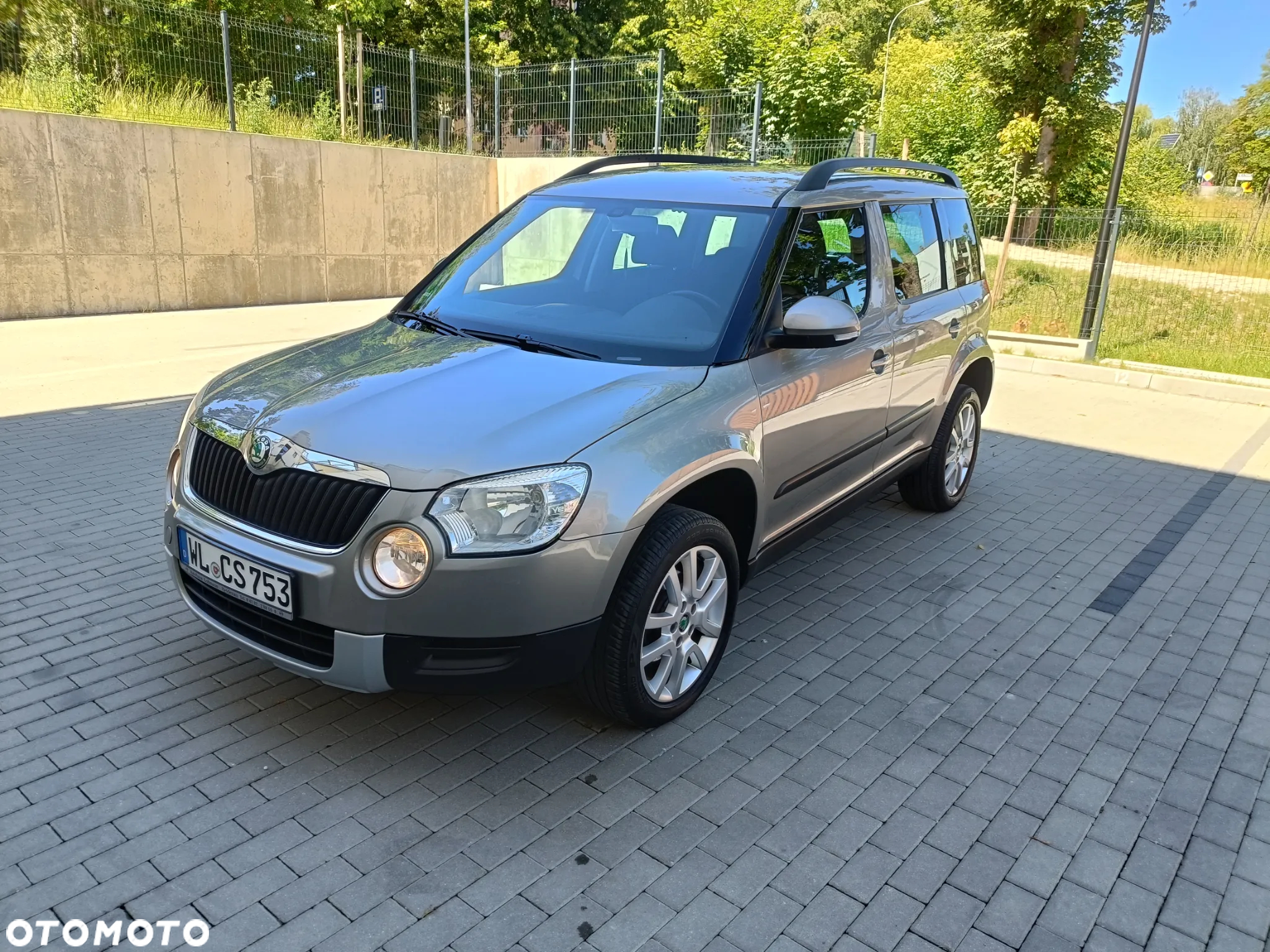Skoda Yeti 2.0 TDI DPF 4x4 Ambition DSG - 2