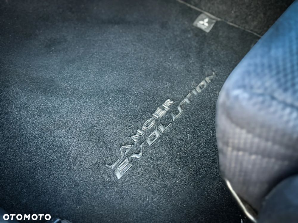 Mitsubishi Lancer Evolution GSR - 19