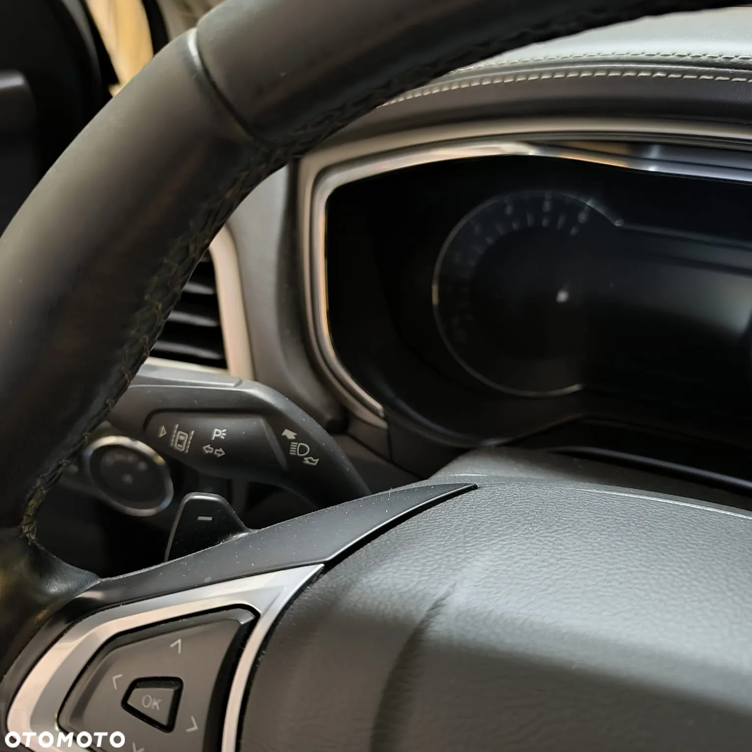 Ford Mondeo Vignale 2.0 TDCi PowerShift - 12