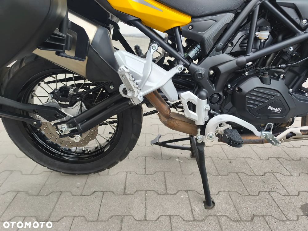 Benelli TRK 502X - 25