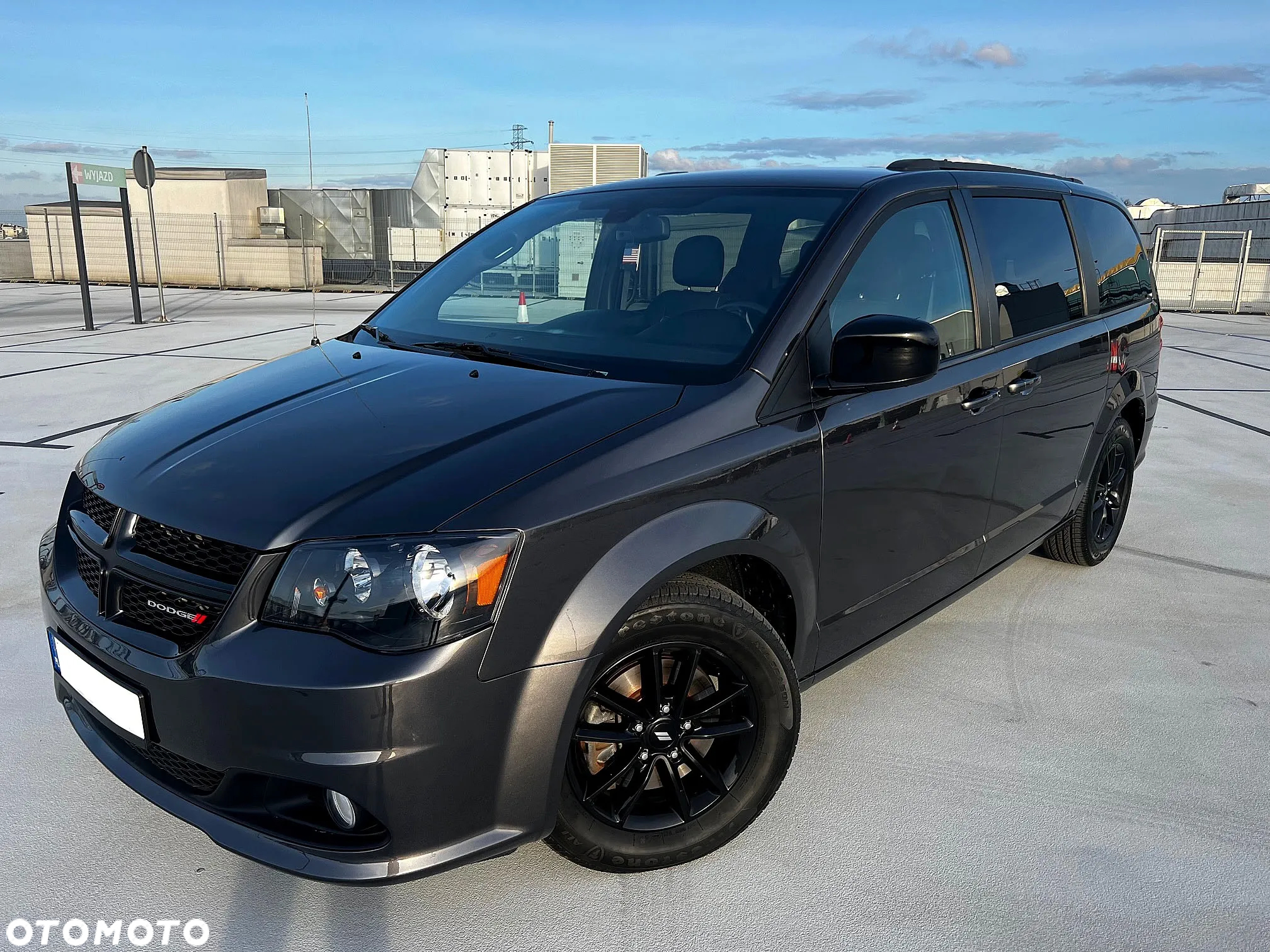 Dodge Grand Caravan - 5